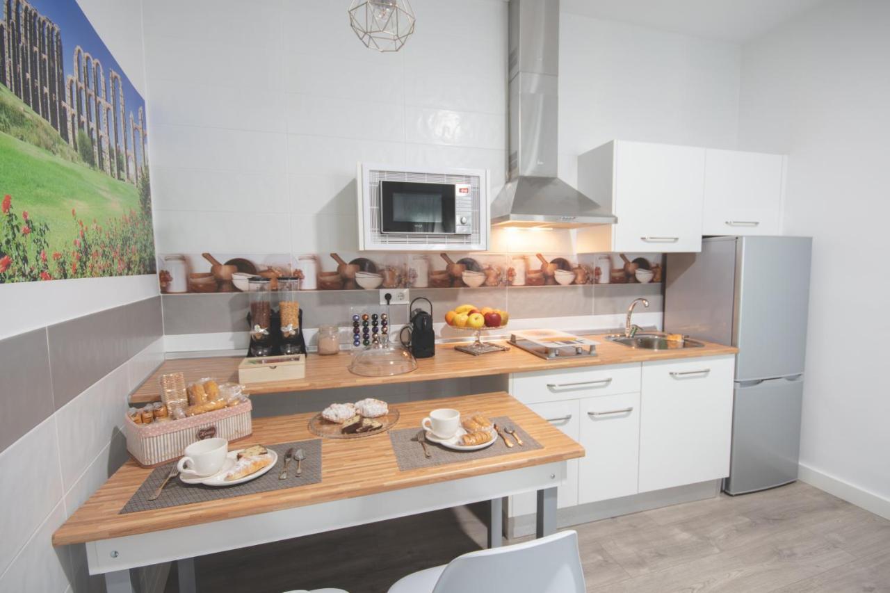 Apartamentos Coso De San Albin Mérida Esterno foto