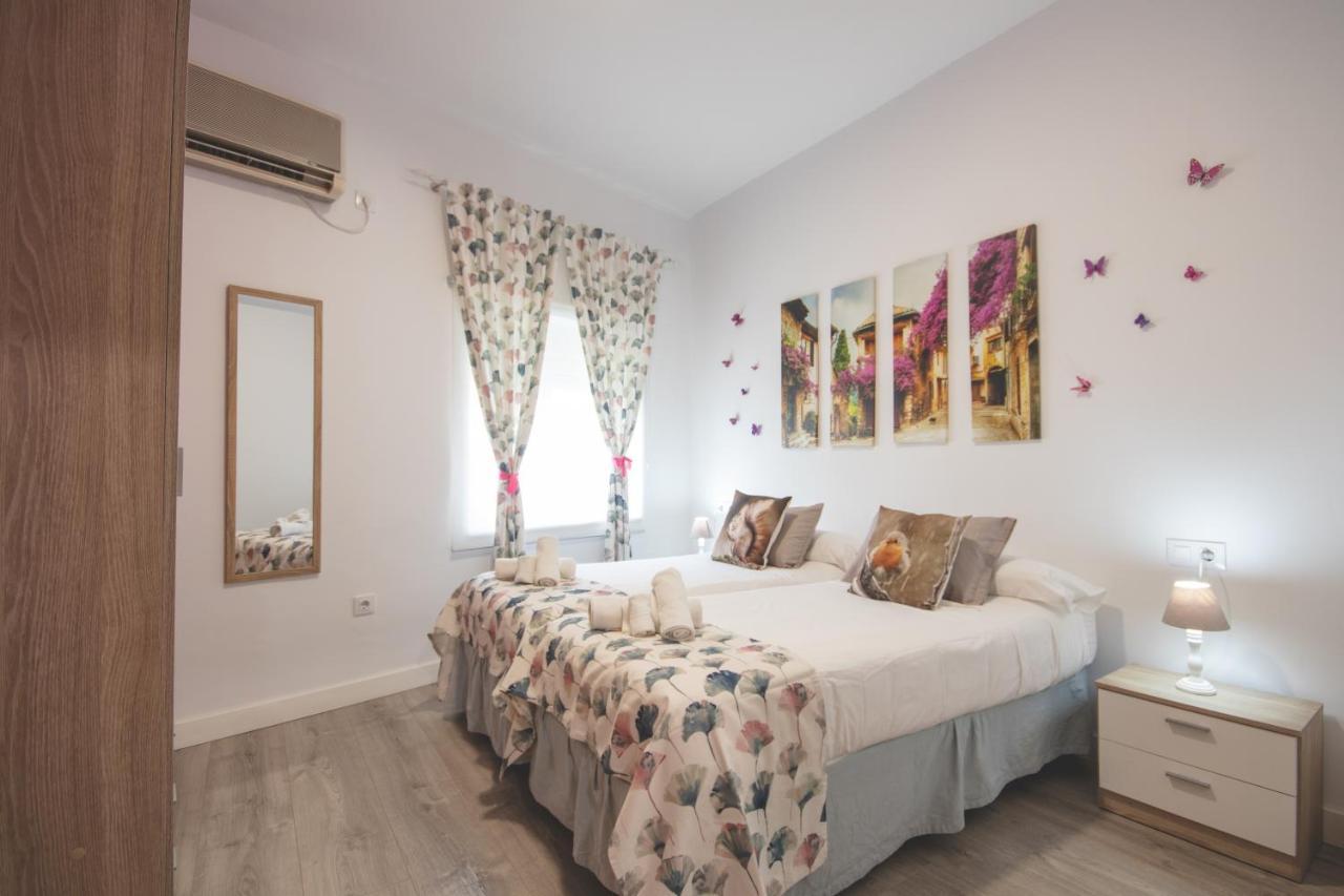 Apartamentos Coso De San Albin Mérida Esterno foto